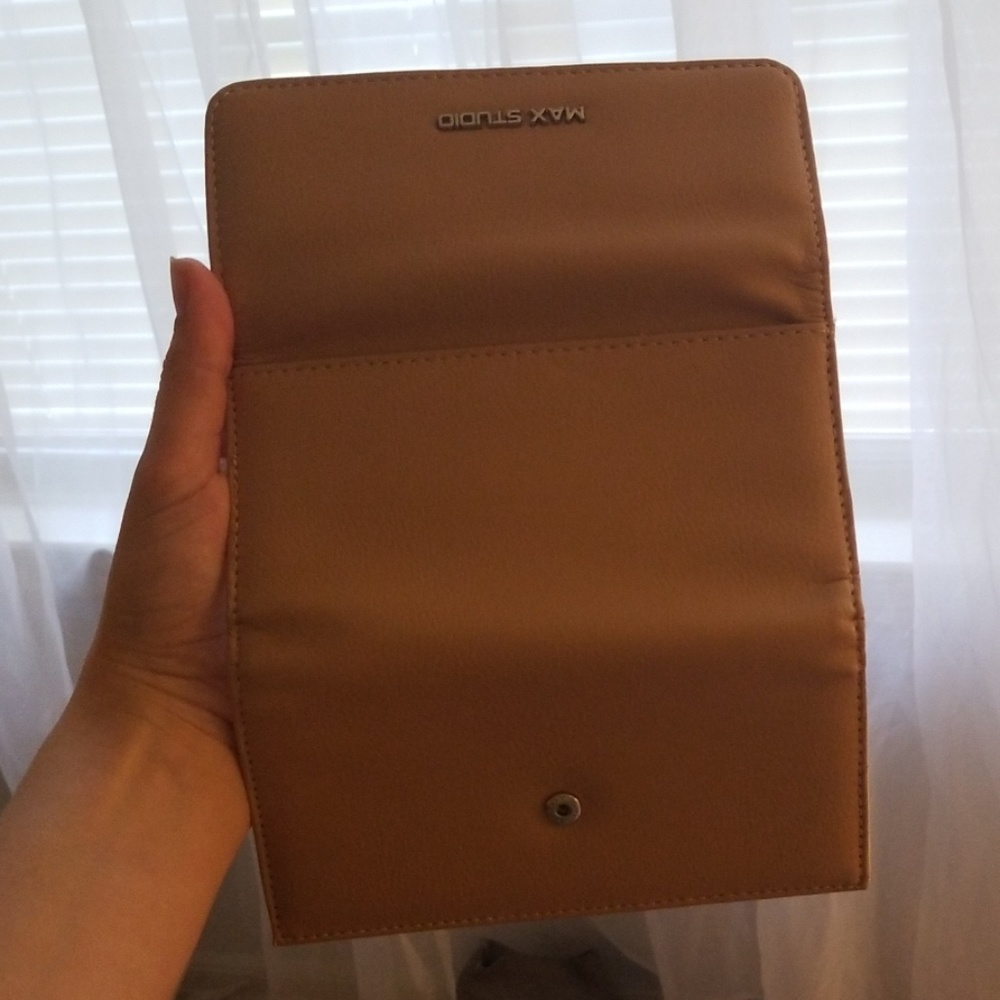 Max Studio Wallet - Picture 4 of 4